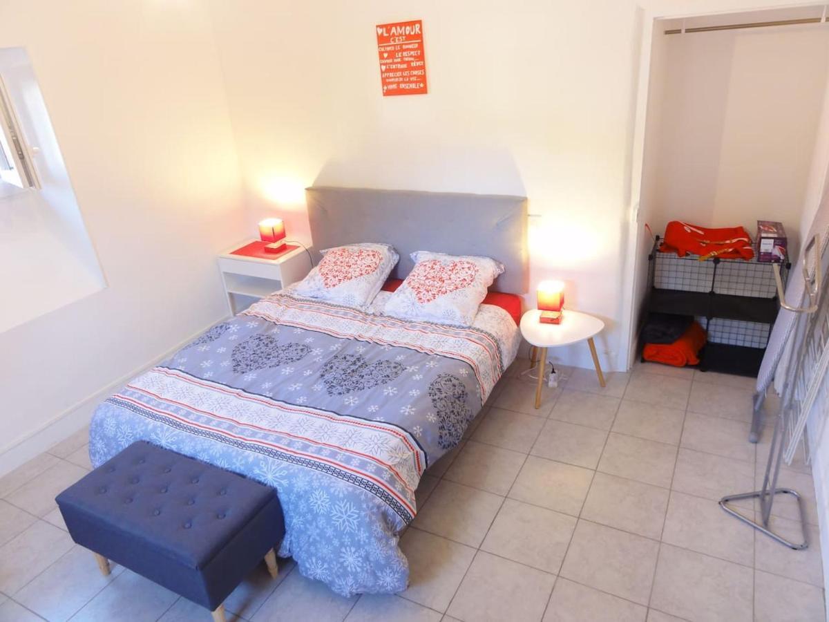 Au Petit Marcadal **sanctuaires, hôpital, gare** Lourdes Exterior foto